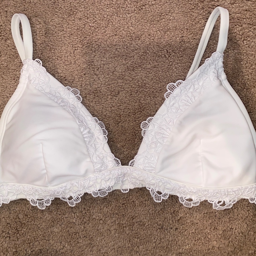 HOLLISTER WHITE BIKINI TOP